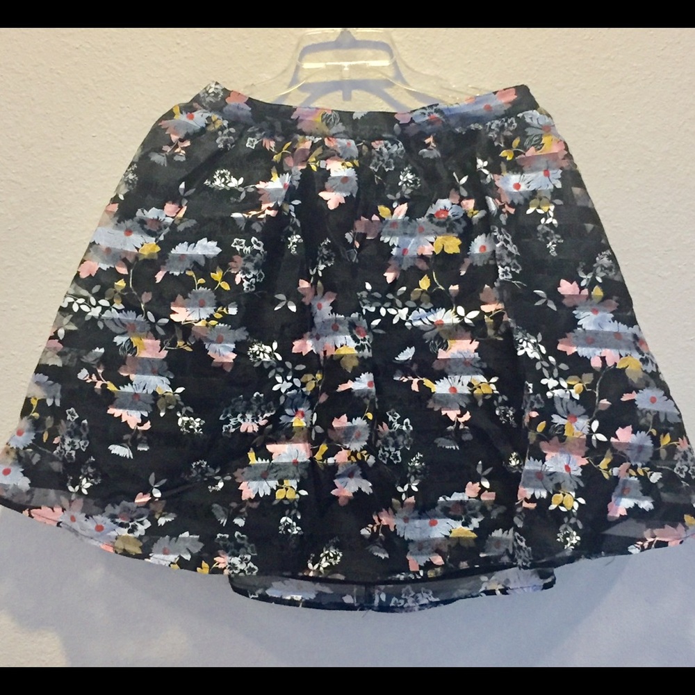 Xhileration Midi Sheer, Circle skirt